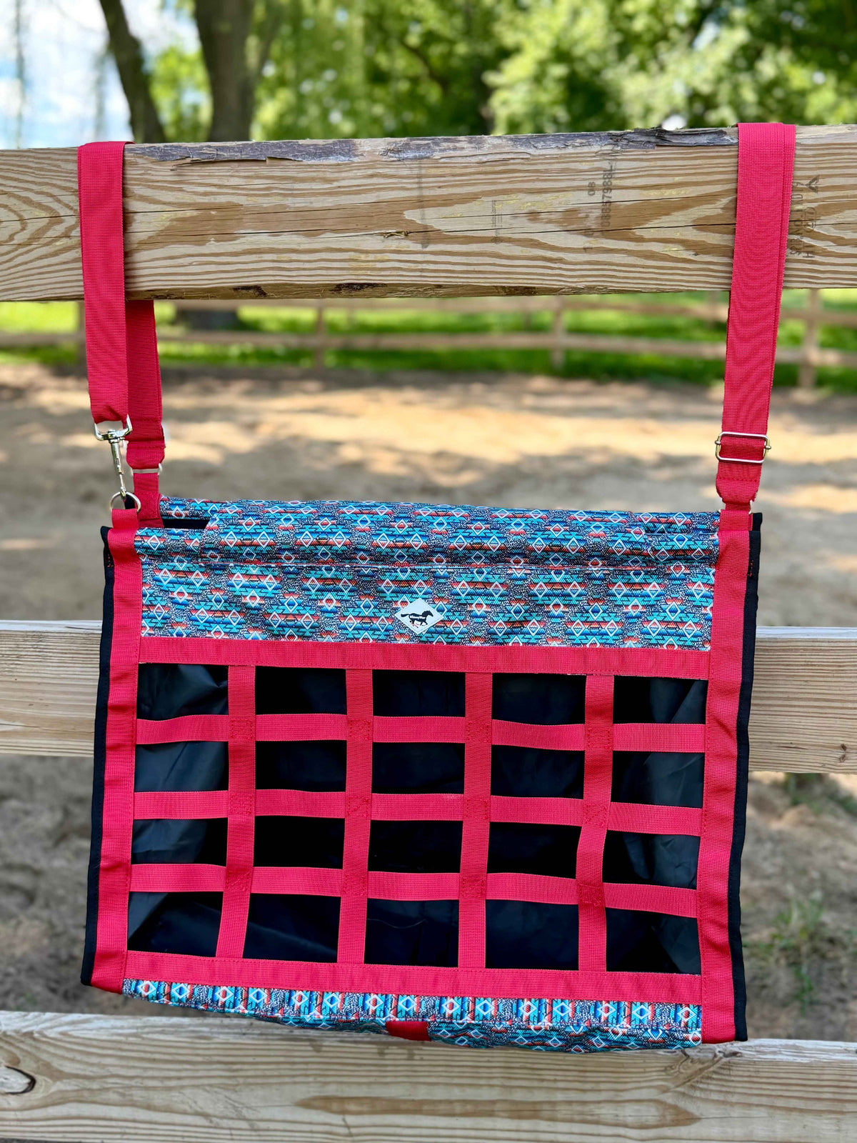 Slow Graze Hay Bag - Winslow Aztec | WhinneyWear