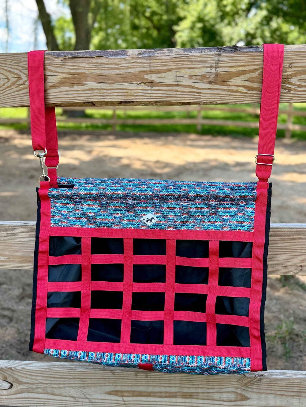 Slow Graze Hay Bag - Winslow Aztec | WhinneyWear