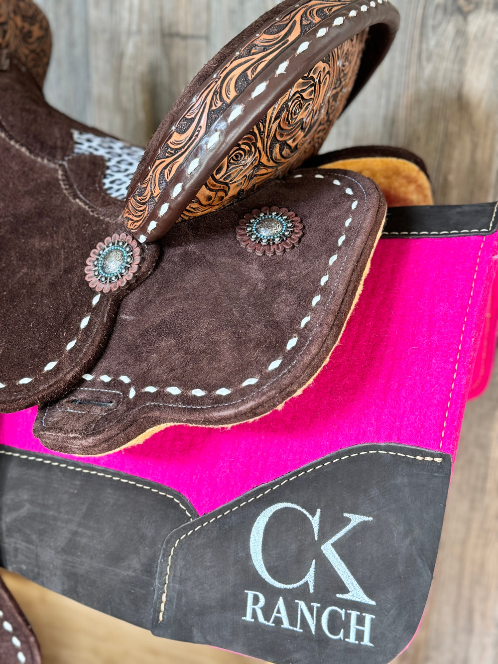 Design Your Own WhinneyWear Wool Saddle Pad – Custom Western Wool Pad