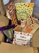 Bi monthly WhinneyPack horse subscription box with equestrian tack and treats

WhinneyWear themed horse subscription box with barn gifts and exclusive tack

Horse owner gift box with treats, tail bag, and equestrian surprises
