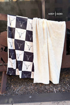 DS Cozy Checkered Blanket