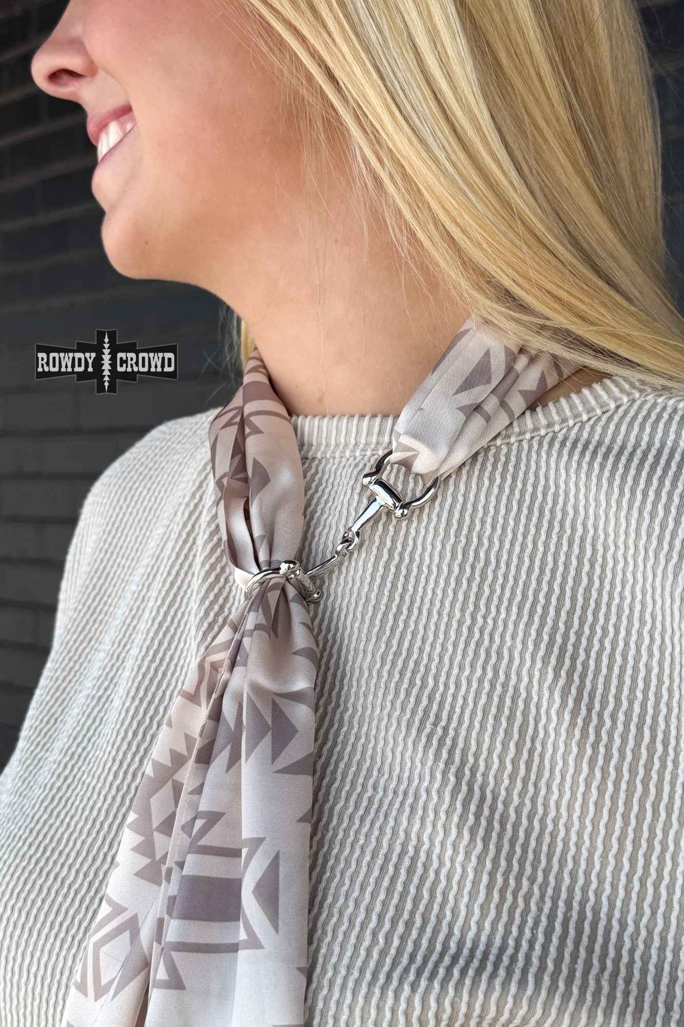 DS Snazzy Snaffle Scarf Slide