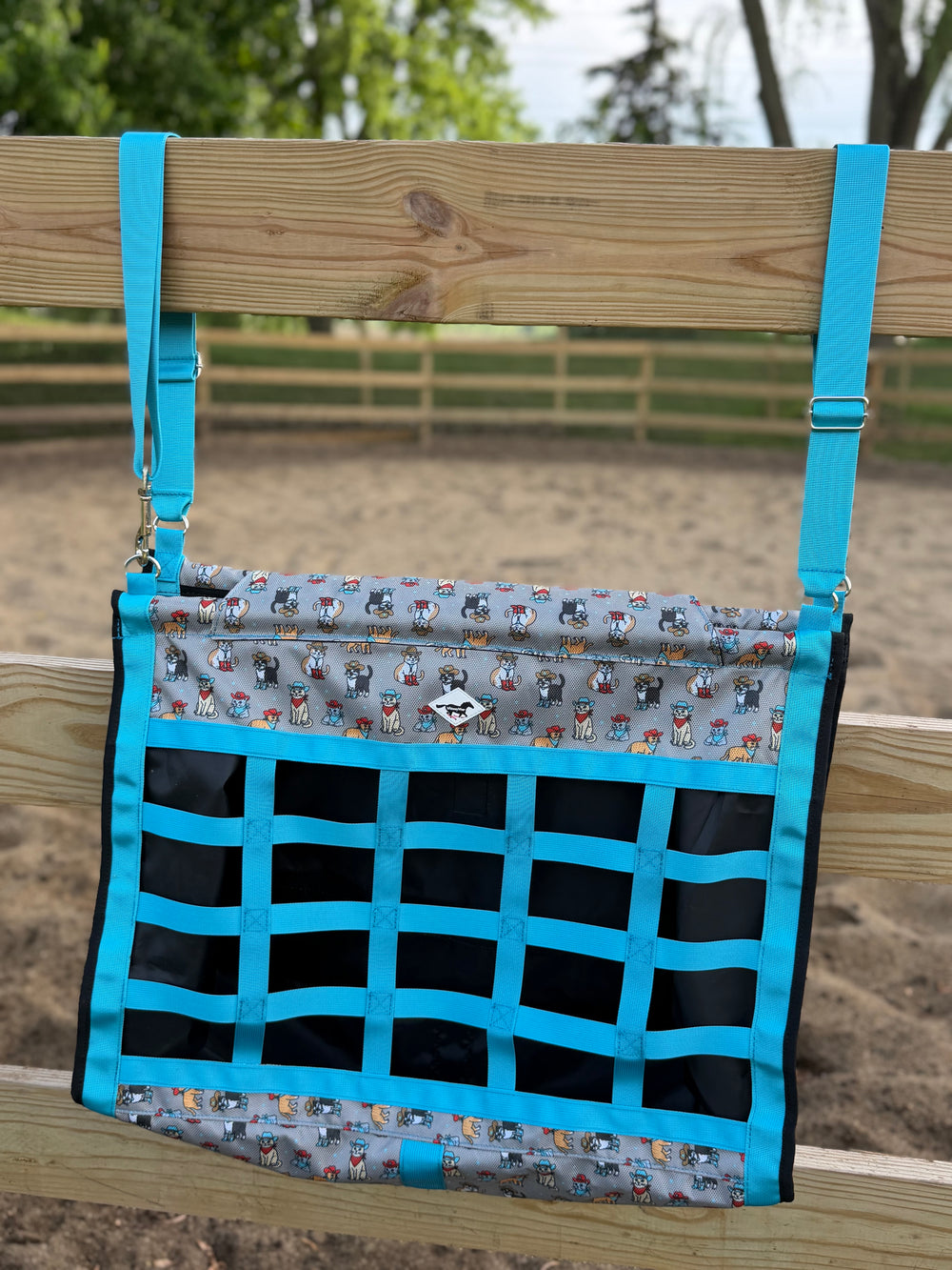 Slow Graze Hay Bag - Meowdy | WhinneyWear