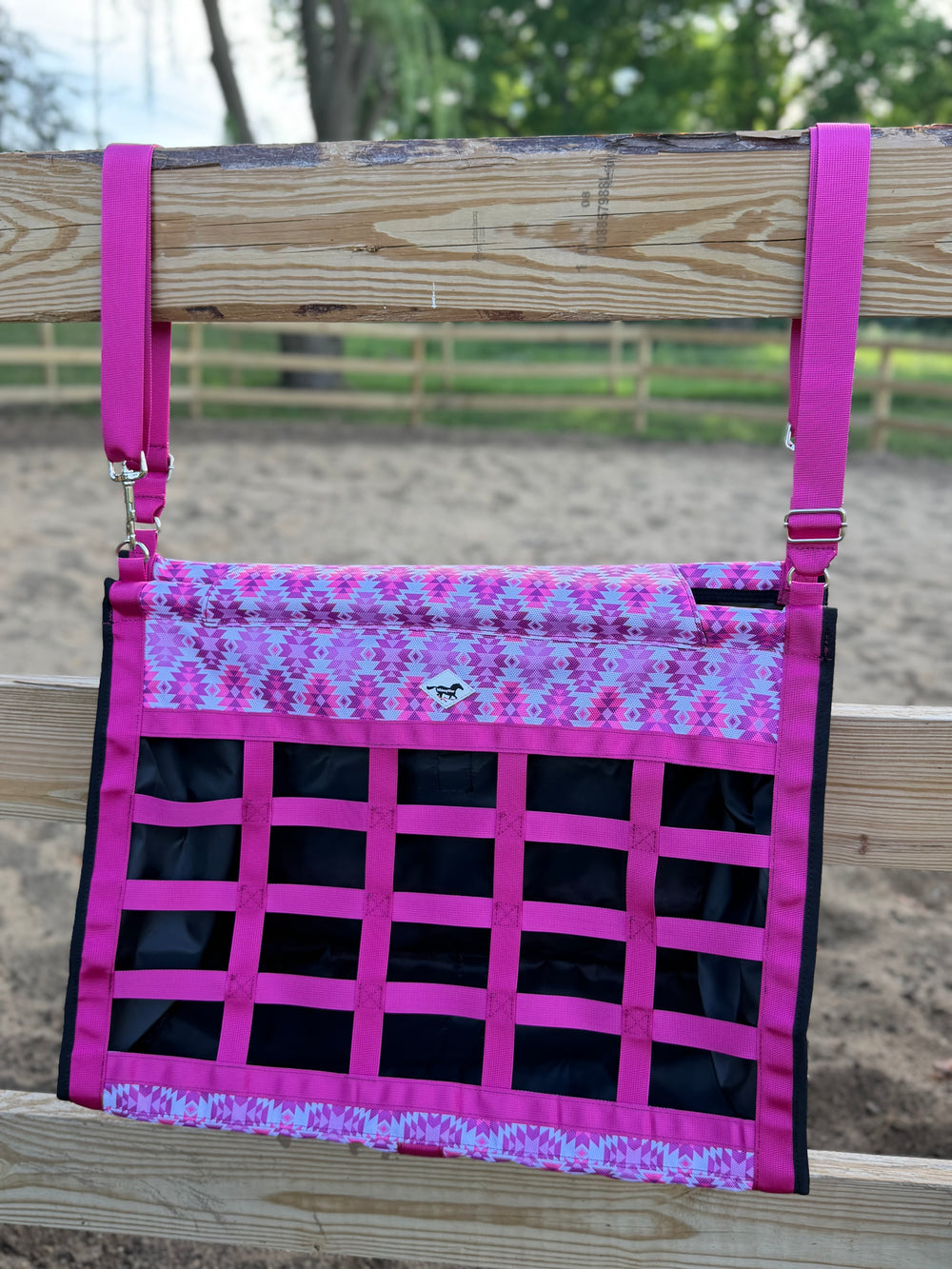 Slow Graze Hay Bag - Diva Aztec | WhinneyWear