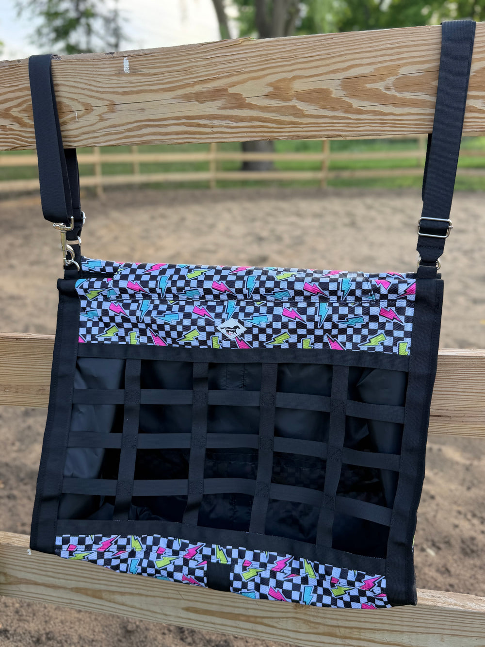 Slow Graze Hay Bag - Finish Line | WhinneyWear